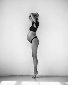 Lena Gercke pregnant for Lina Tesch photohoot - May 2020