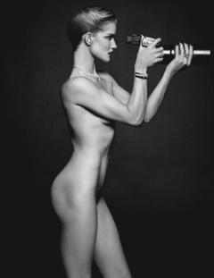 Rosie Huntington-Whiteley naked black-&-white photo
