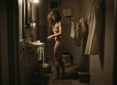 Italian actress Jasmine Trinca naked at La Storia