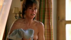 Maruschka Detmers nude tit at Manner lugen nicht