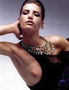 Diana Dondoe nude tit