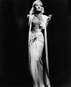 Marlene dietrich nude pics