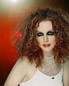 Julianne Moore - Flaunt Magazine 1999