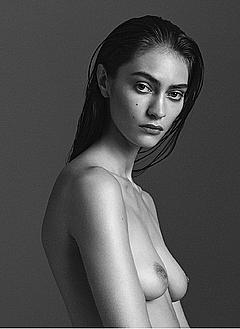 Marine Deleeuw topless