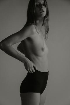 Victoria Mottet topless by Charlotte Lapalus