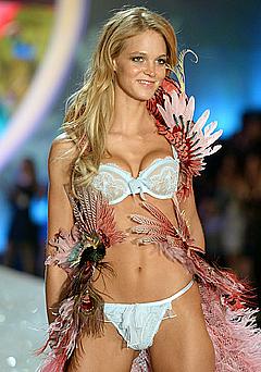 Erin Heatherton 2013 Victoria's Secret Fashion Show in New York