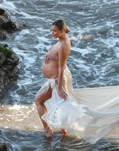 Joanna Krupa pregnant in bikini in Malibu