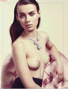 Ana Neborac topless