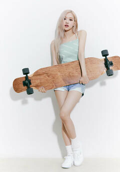 Rose (Blackpink) - 5252 - 2022 Campaign