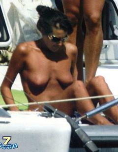 Megan Gale topless on a yacht paparazzi photo