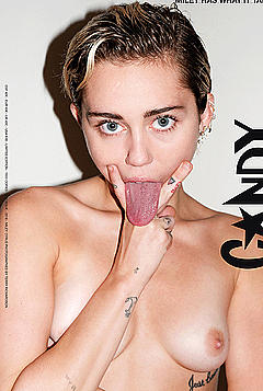 Miley Cyrus nude tit