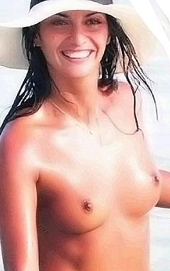 Rosy Dilettuso topless paparazzi photo