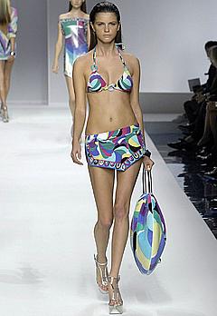 Jeisa Chiminazzo sexy catwalk image