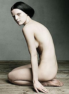 Guinevere van Seenus nude