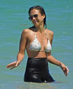 Jessica Alba in a Bikini at a Beach in Miami - May 2021