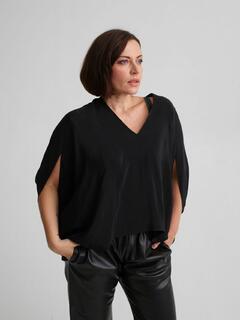 Dagmara Dominczyk - 2022 Tribeca Festival Portraits - May 2022
