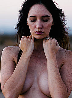 Sara Malakul Lane cover her nude tits