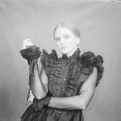 Abigail Cowen photoshoot by Amanda Lim 2020