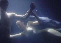 Jessica Josse nude in a water in Blow