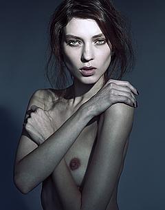 Kati Nescher topless