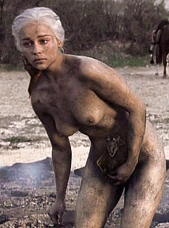 Emilia Clarke nude cover her pussy in Game Of Thrones