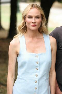 Diane Kruger - Jury photocall during the 18th Angouleme French-Speaking Film Festival