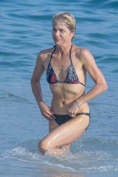 Selma Blair soaking up the sun during Los Cabos getaway - August 18, 2026