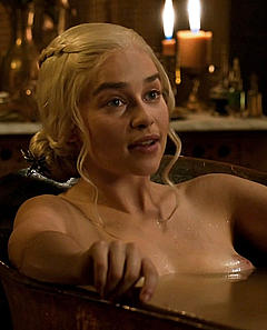 Blonde actress Emilia Clarke nude tits in bathtub scene from Game Of Thrones