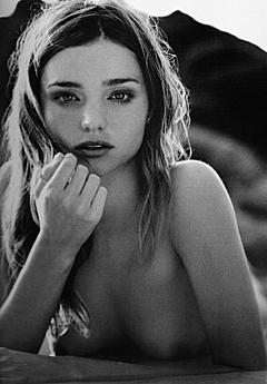 Miranda Kerr topless