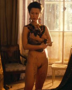 Bela Ko nude tit and pussy in Golfstrim pod aysbergom