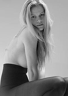 Busty Brooklyn Decker without bra