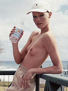 Marianne Schroder topless