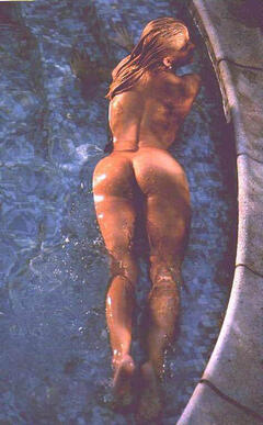 Anna Nicole Smith nude in a pool