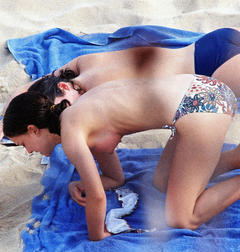Natalie Portman topless on a beach in Caribbean paparazzi photo