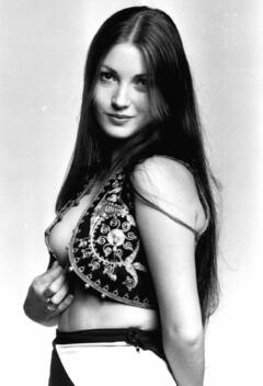 Young Jane Seymour for Rex magazine - no.9, 1973