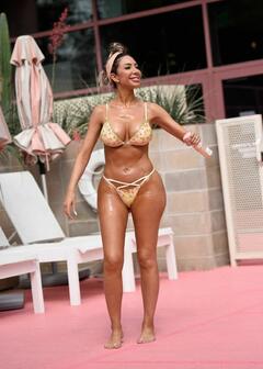 Farrah Abraham cleavage and camel toe in bikini - April 09, 2026