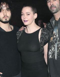 Rose McGowan nude boobs under see through shirt