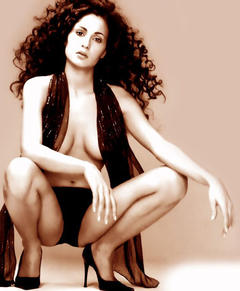 Morena Salvino braless