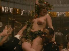 Maud Leone topless at Cessez-le-feu (2016))