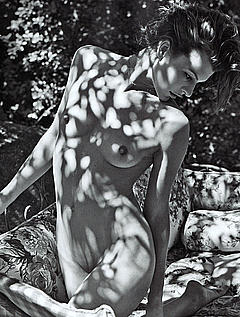 Milla Jovovich fully nude calendar scan