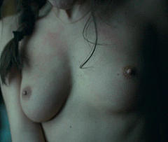 Victoria Bedos nude tits in Vicky